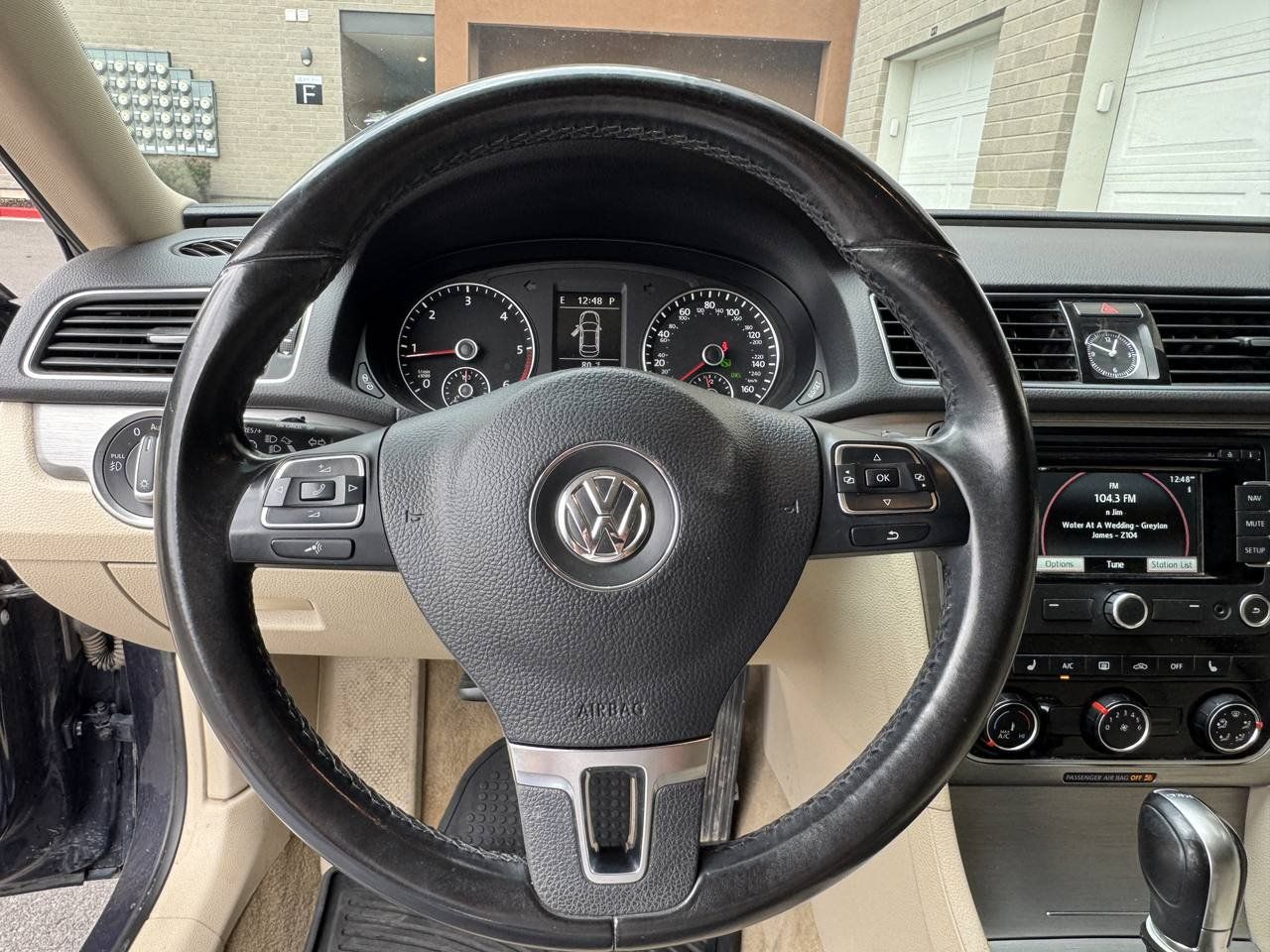 Used 2015 Volkswagen Passat TDI SE FWD image 16