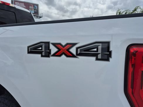 Used 2017 Ford F250 Lariat w/ Chrome Package AWD/4WD image 9