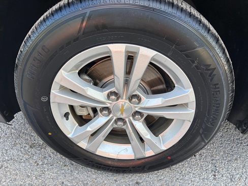 Used 2017 Chevrolet Equinox LS image 21