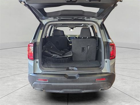 Used 2023 GMC Acadia SLE w/ Driver Convenience Package image 28