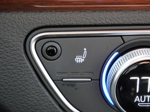 Used 2023 Audi Q5 2.0T Premium w/ Convenience Package image 31