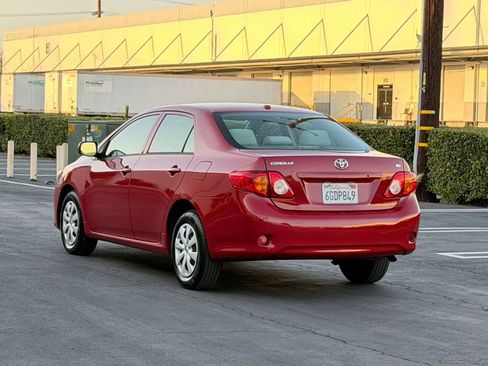 Used 2010 Toyota Corolla LE FWD image 6