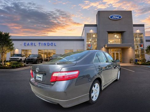 Used 2009 Toyota Camry SE FWD image 7