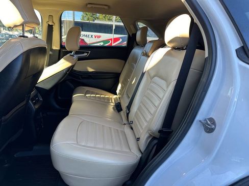 Used 2022 Ford Edge SEL w/ Convenience Package image 10