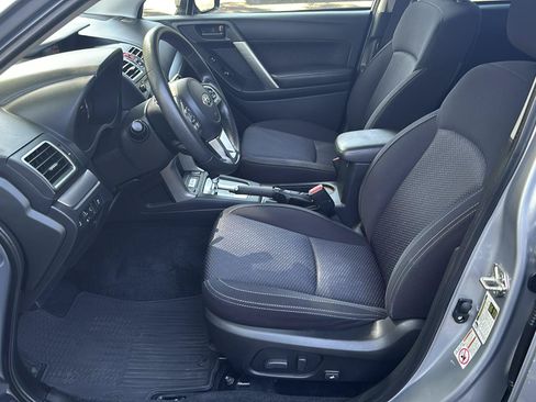 Used 2017 Subaru Forester 2.5i Premium AWD/4WD image 7