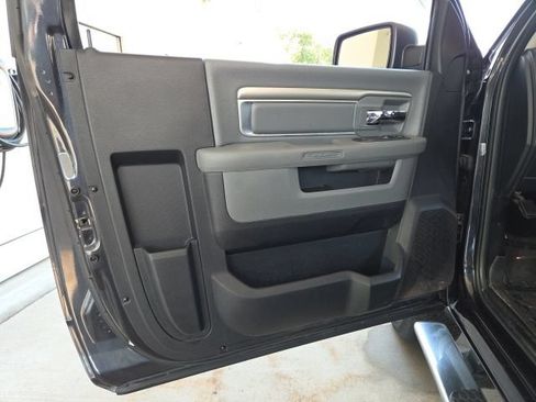 Used 2015 RAM 1500 Classic SLT w/ Luxury Group AWD/4WD image 31