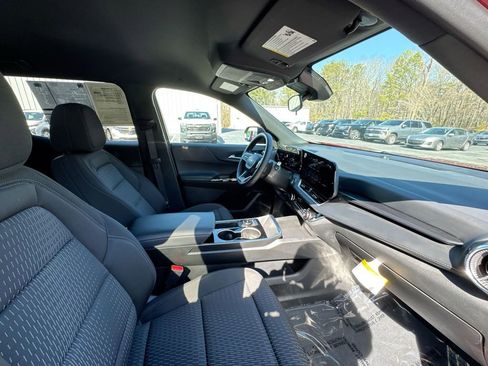 New 2026 Chevrolet Equinox LT image 30