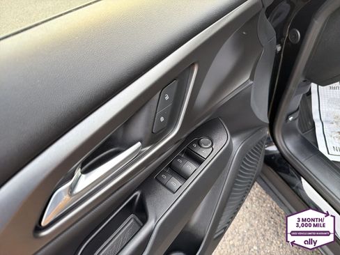 Used 2025 Chevrolet Equinox EV LT FWD image 14