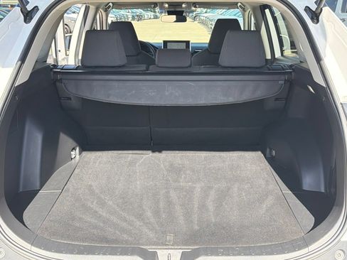 Used 2025 Toyota RAV4 XLE AWD/4WD image 17