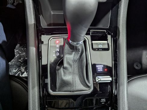 New 2026 Jeep Compass Limited image 18