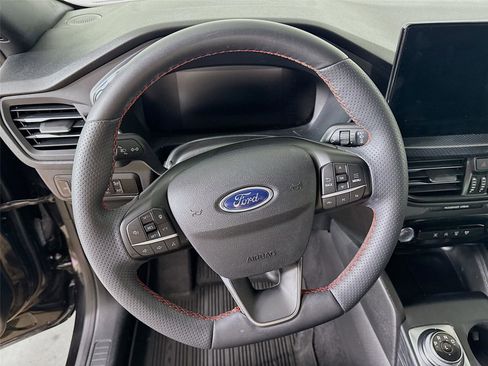 Used 2023 Ford Escape ST-Line w/ Tech Pack #1 image 12