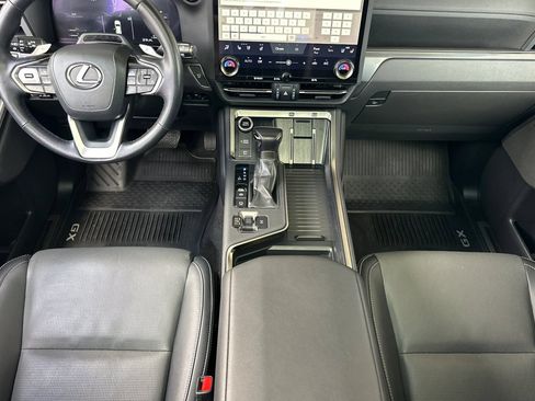 Certified 2024 Lexus GX 550 w/ Accessory Package (Z1) AWD/4WD image 10