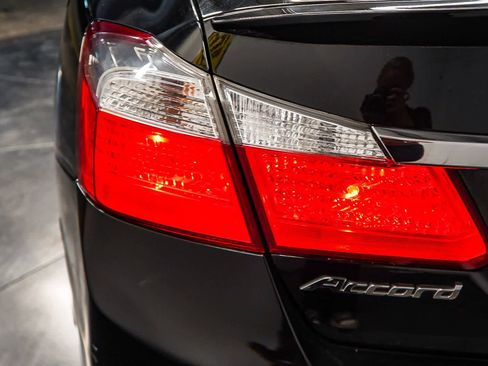 Used 2014 Honda Accord Sport image 9