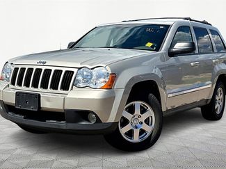 Used 2010 Jeep Grand Cherokee Laredo image 1