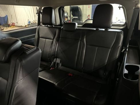 Used 2024 Ford Expedition Max XLT image 29
