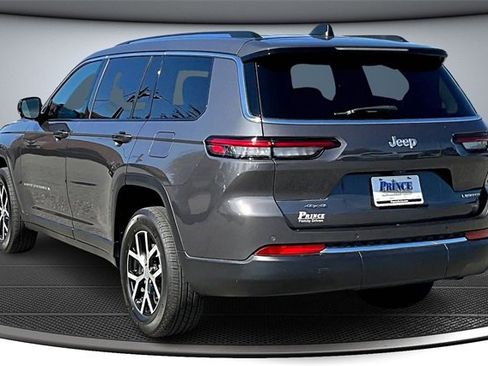 Used 2023 Jeep Grand Cherokee L Limited image 4