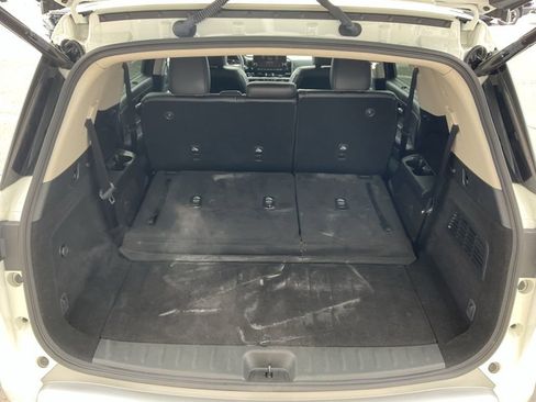 Used 2023 Nissan Pathfinder SL AWD/4WD image 22