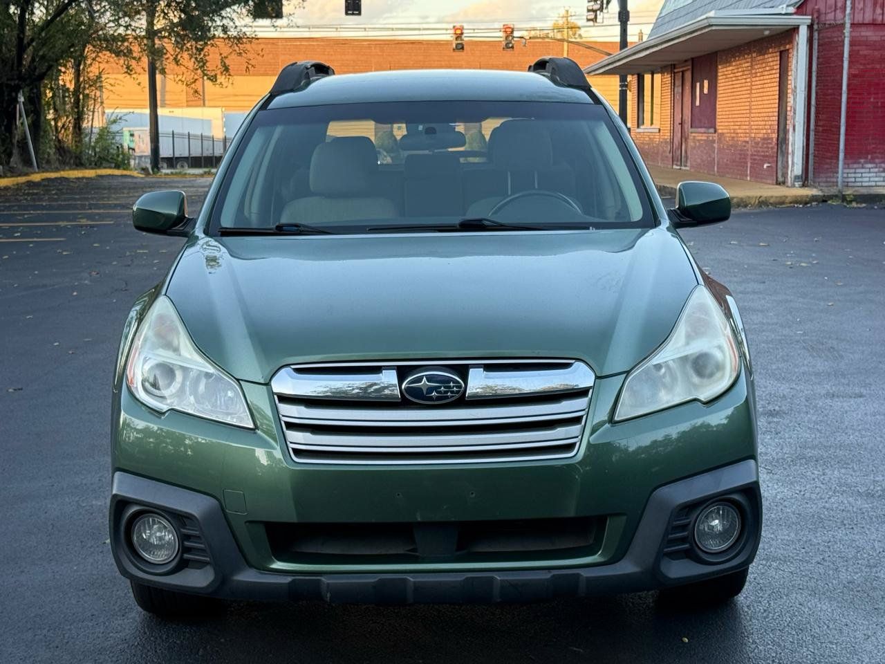 Used 2013 Subaru Outback 2.5i Premium w/ All-Weather Pkg AWD/4WD image 5