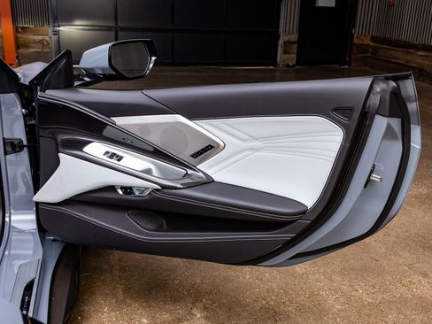 Used 2024 Chevrolet Corvette Z06 image 35