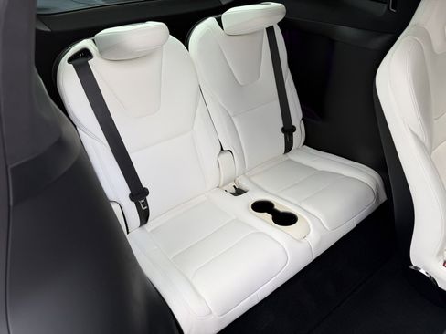 Used 2020 Tesla Model X Long Range image 40