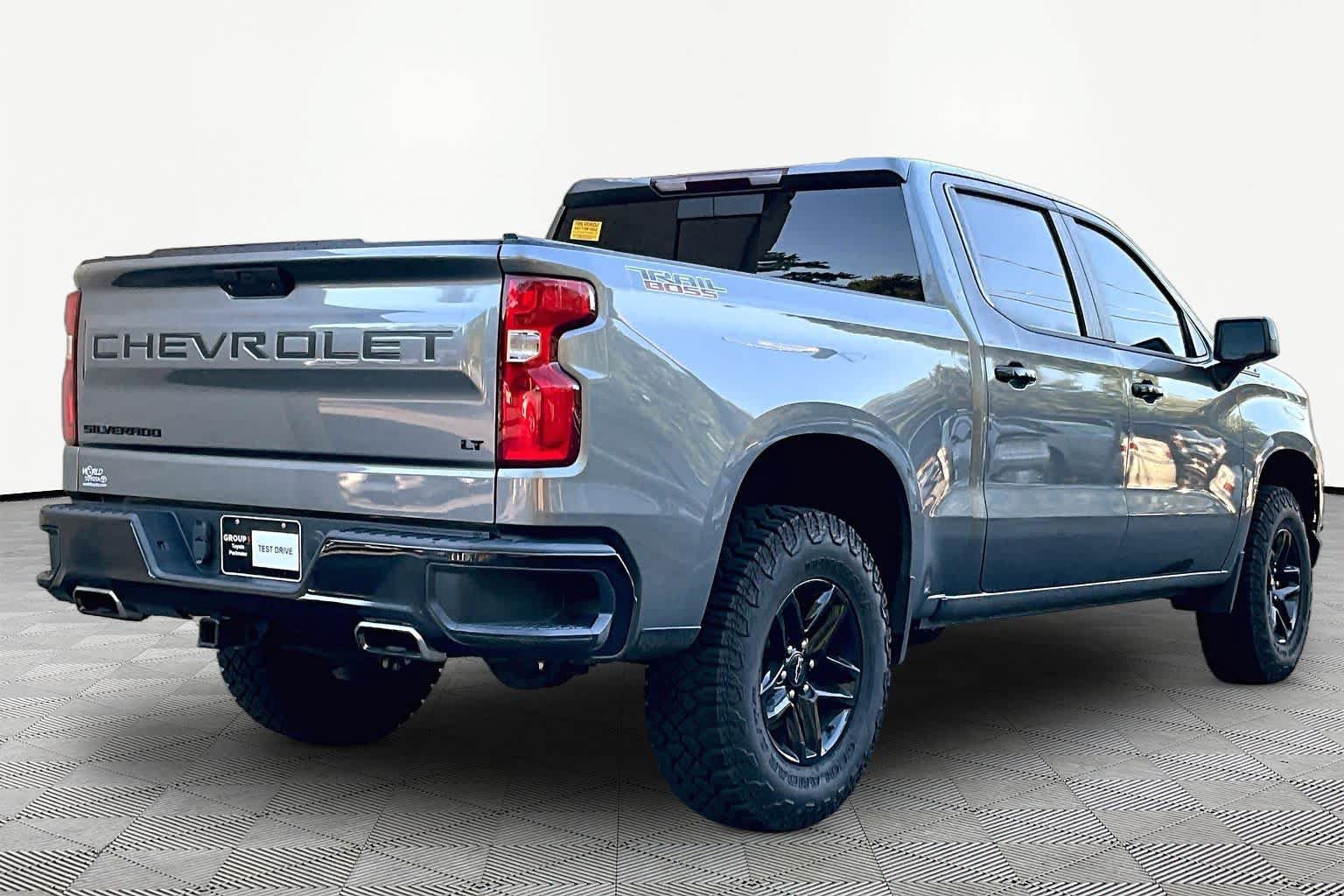 Used 2021 Chevrolet Silverado 1500 LT Trail Boss w/ Convenience Package II AWD/4WD image 13