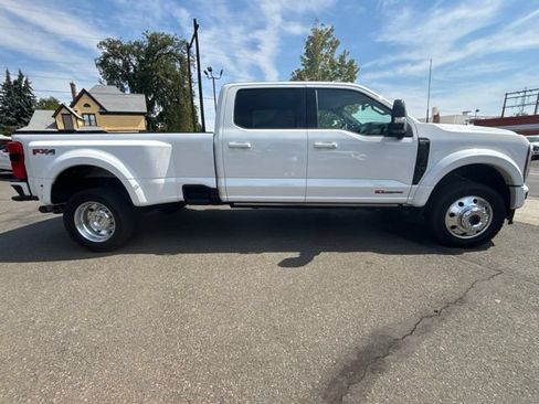 Certified 2025 Ford F450 Platinum w/ FX4 Off-Road Package AWD/4WD image 3