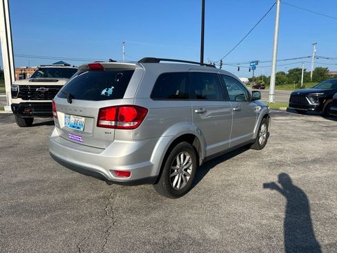 Used 2014 Dodge Journey SXT FWD image 3