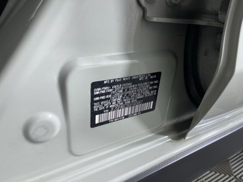 Used 2016 Subaru Crosstrek 2.0i Limited image 12