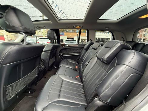 Used 2014 Mercedes-Benz GL 450 4MATIC image 44