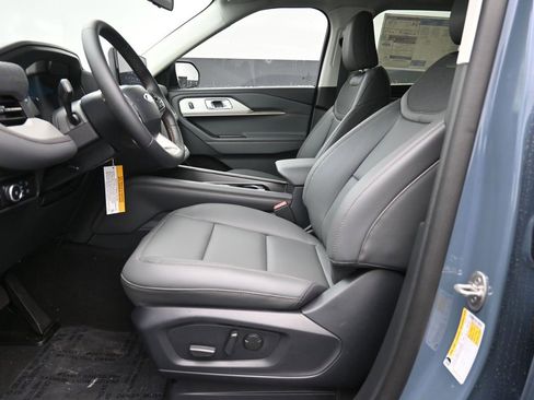 New 2026 Ford Explorer Active w/ Active Comfort Package image 21