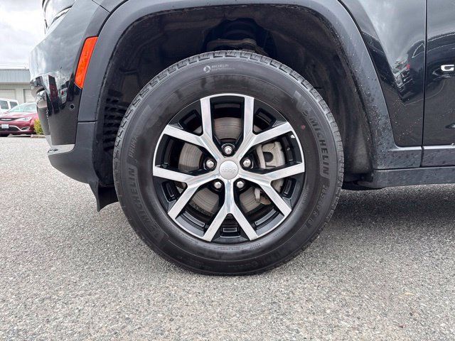 Used 2024 Jeep Grand Cherokee L Limited w/ Luxury Tech Group II AWD/4WD image 15
