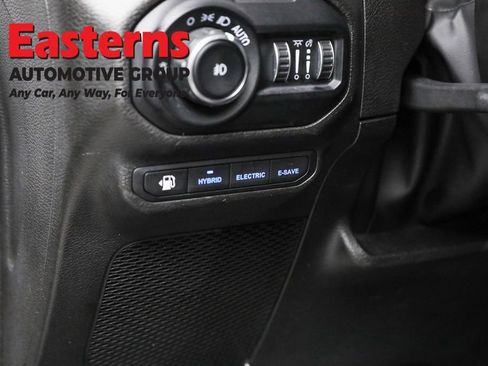 Used 2022 Jeep Wrangler Unlimited Sahara w/ Cold Weather Group image 23