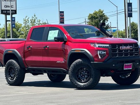 Used 2026 GMC Canyon AT4X w/ AT4X AEV Edition AWD/4WD image 2