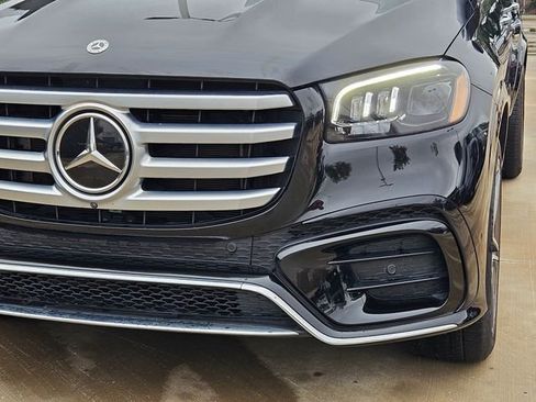 Used 2024 Mercedes-Benz GLS 450 4MATIC image 6