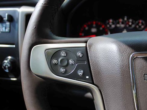 Used 2015 GMC Sierra 1500 Denali RWD image 18