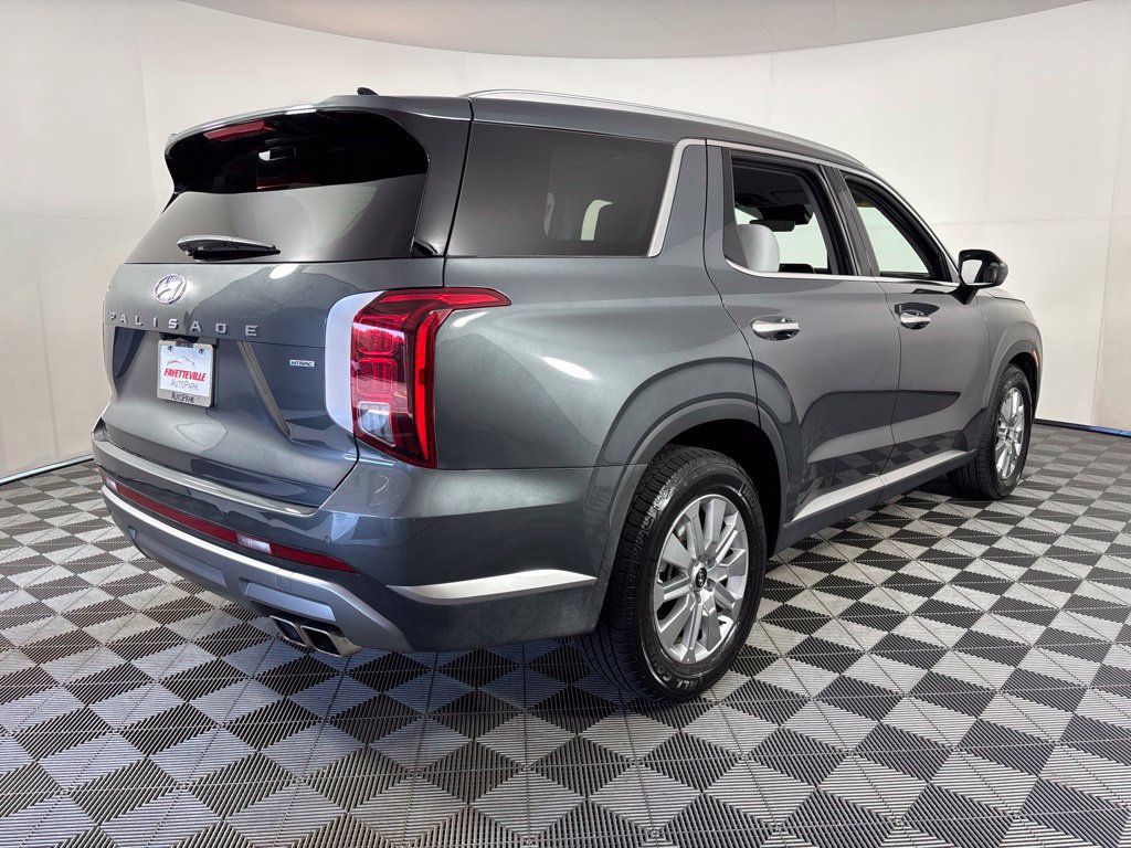 Used 2025 Hyundai Palisade SEL AWD/4WD image 16