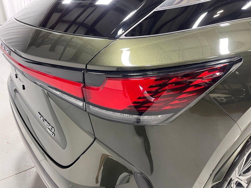 Used 2023 Lexus RX 350 Premium w/ Accessory Package AWD/4WD image 13