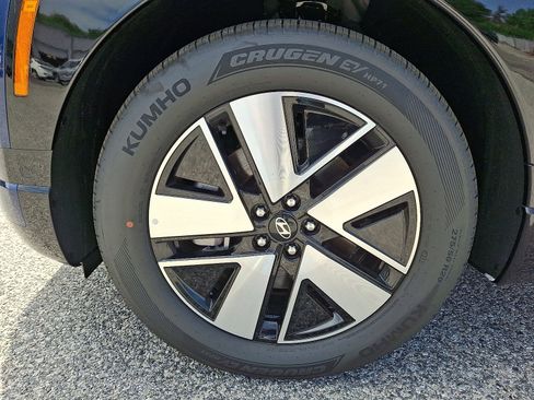 New 2026 Hyundai Ioniq 9 SEL image 18