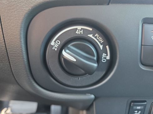New 2026 Nissan Frontier SV w/ All-Weather Content Package AWD/4WD image 34