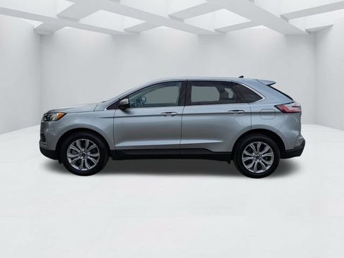 Used 2024 Ford Edge Titanium AWD/4WD image 9