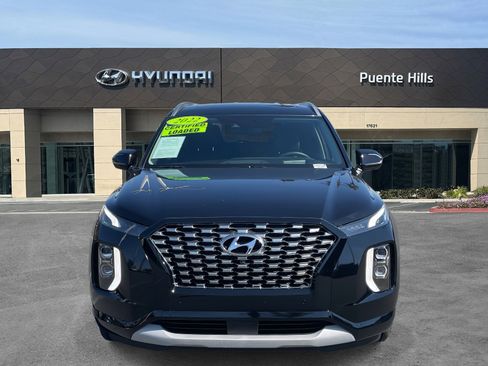 Certified 2022 Hyundai Palisade Limited w/ Cargo Package image 2