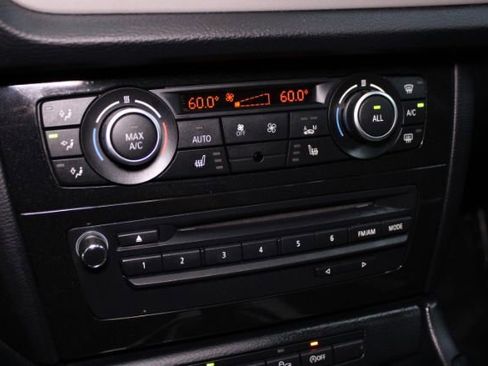 Used 2015 BMW X1 xDrive28i image 16