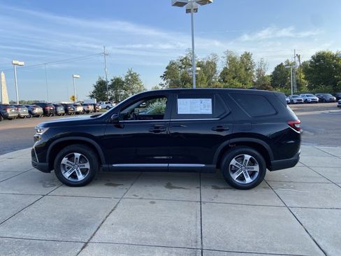 Used 2025 Honda Pilot EX-L image 9
