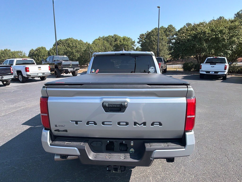 Used 2025 Toyota Tacoma TRD Off-Road AWD/4WD image 19
