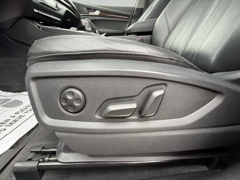 Used 2019 Audi Q5 2.0T Premium Plus w/ Premium Plus Package image 25