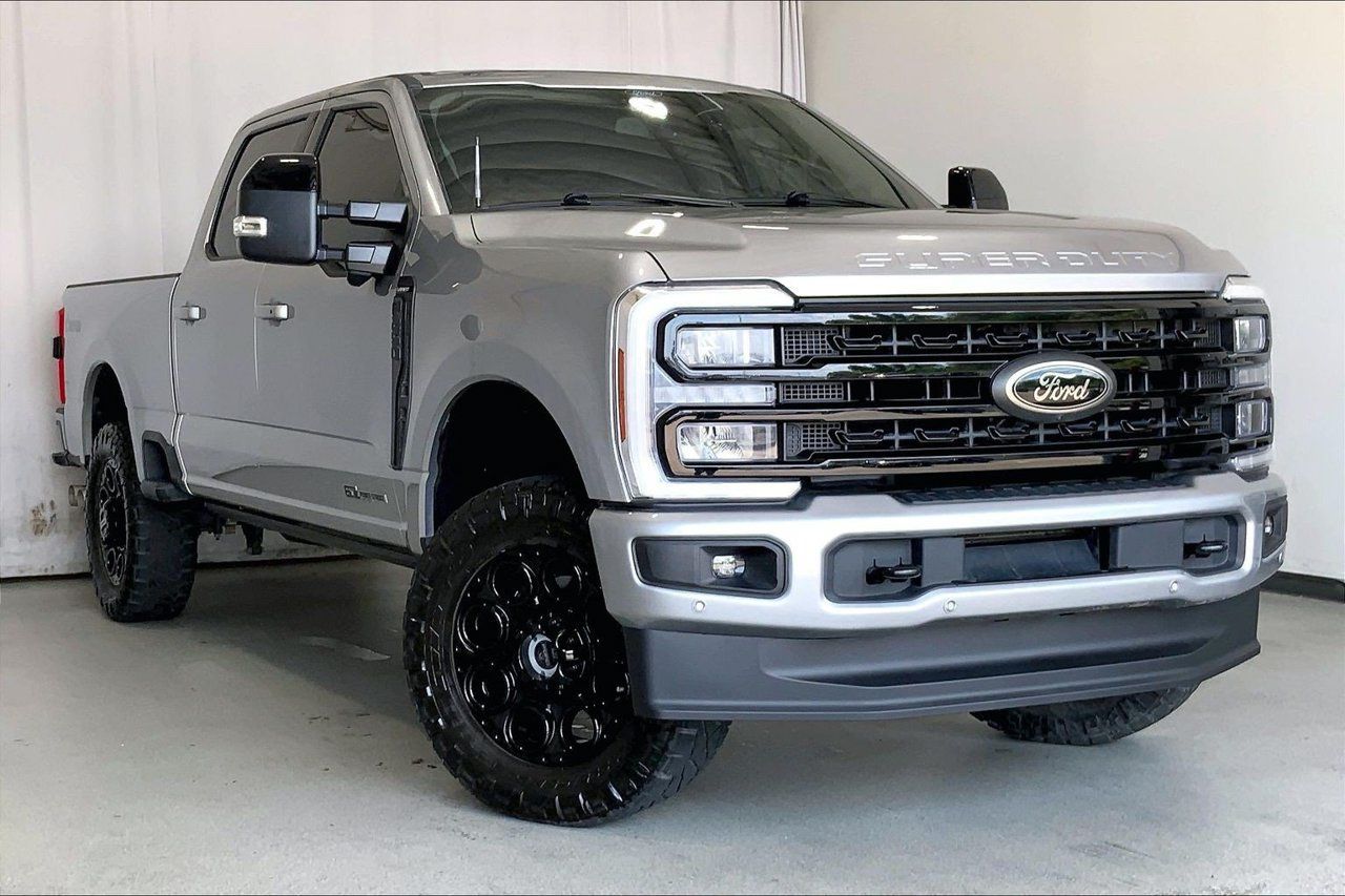 Used 2024 Ford F250 Lariat w/ Lariat Ultimate Package AWD/4WD image 34