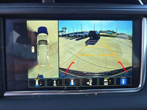 Used 2024 GMC Yukon Denali image 18