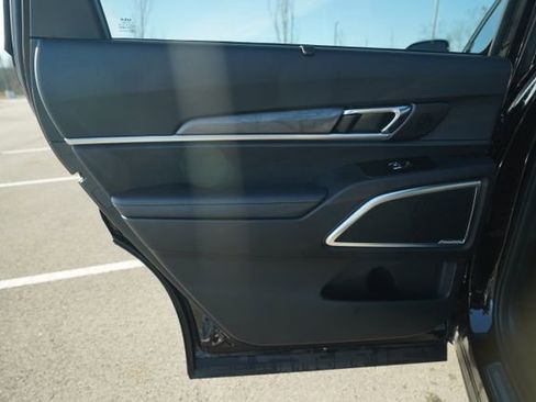 Used 2024 Kia Telluride SX X-Line image 16