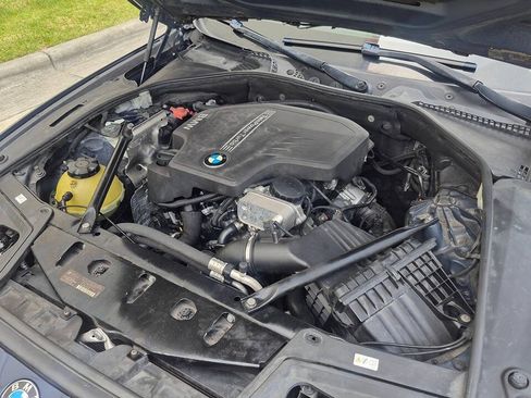 Used 2014 BMW 528i Sedan RWD image 33