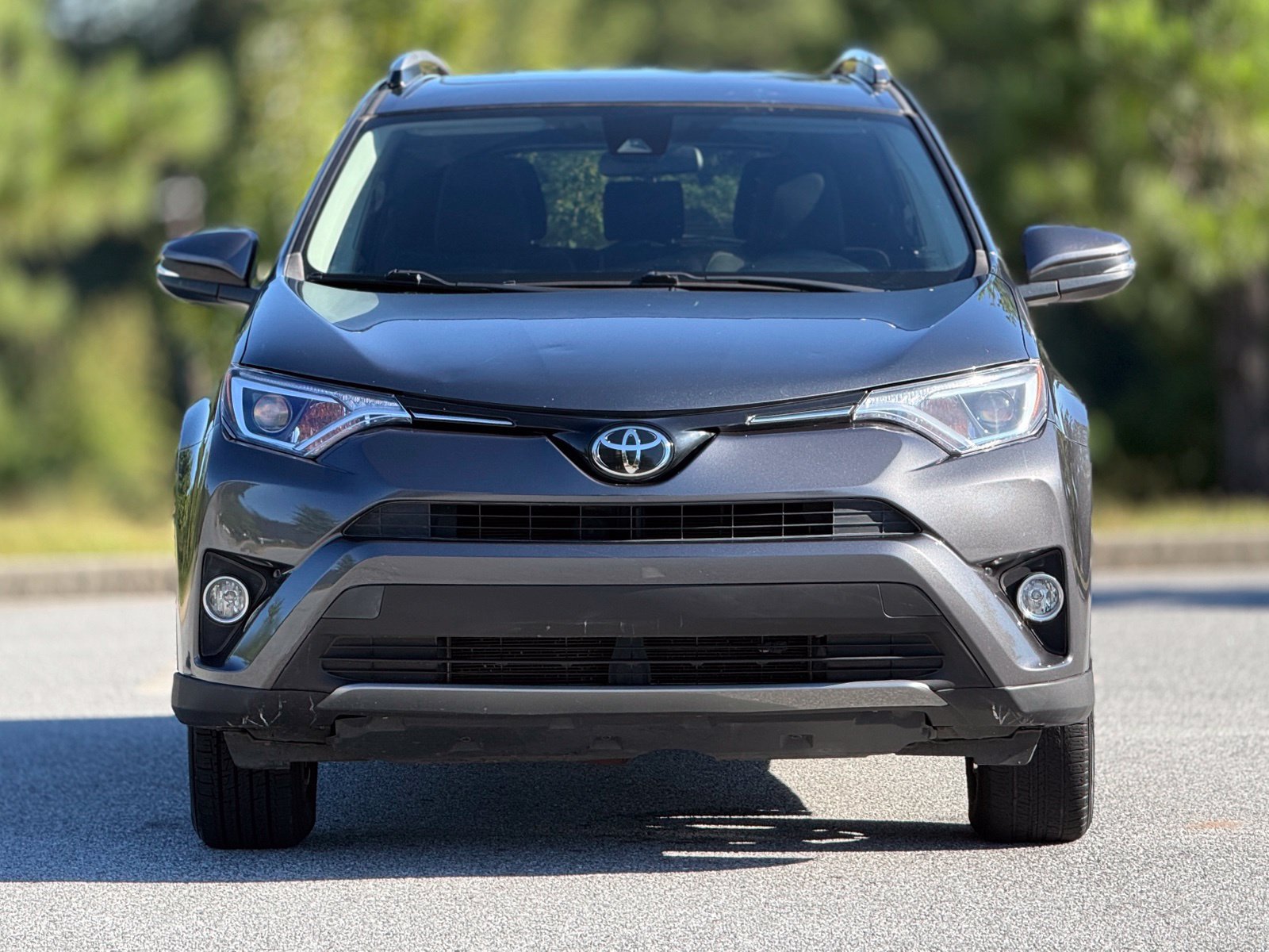 Used 2017 Toyota RAV4 XLE FWD image 3